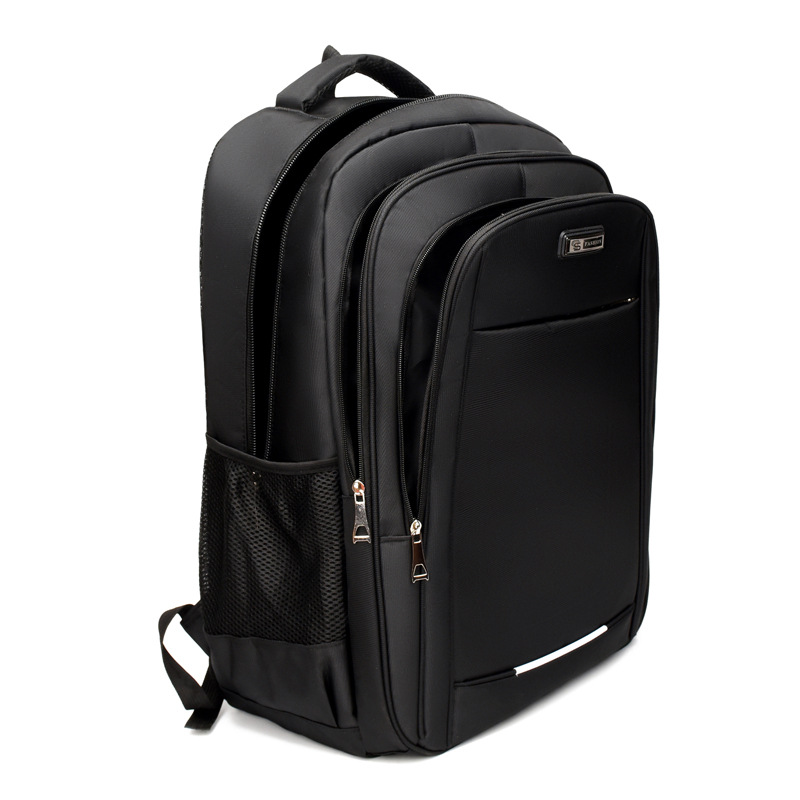 Mochila Masculina de Grande Ca - Embroidery Underlay avaliação e preço
