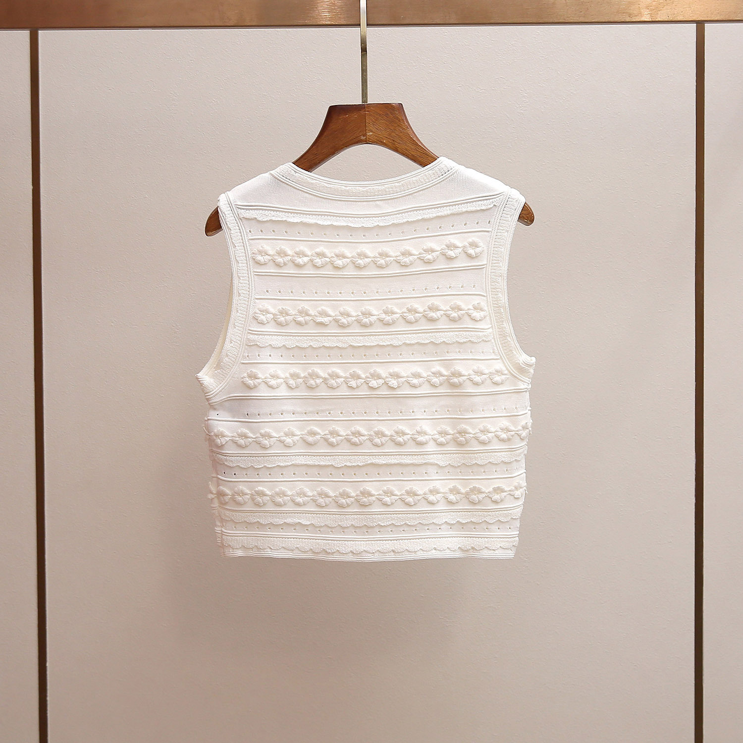 Coleção Primavera Verão 2026:  - Embroidery Vest avaliação e preço