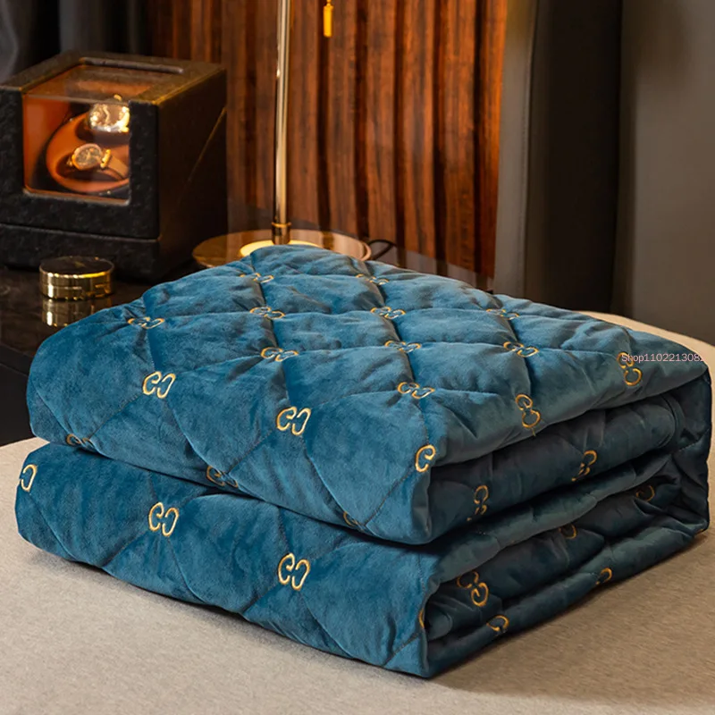 Capa de colchão bordada engros - Embroidery Quilt Cover avaliação e preço
