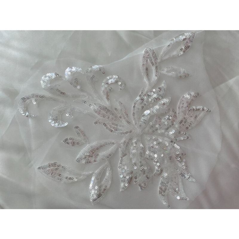 Apliques de Renda Bordada com  - Embroidery Underlay avaliação e preço