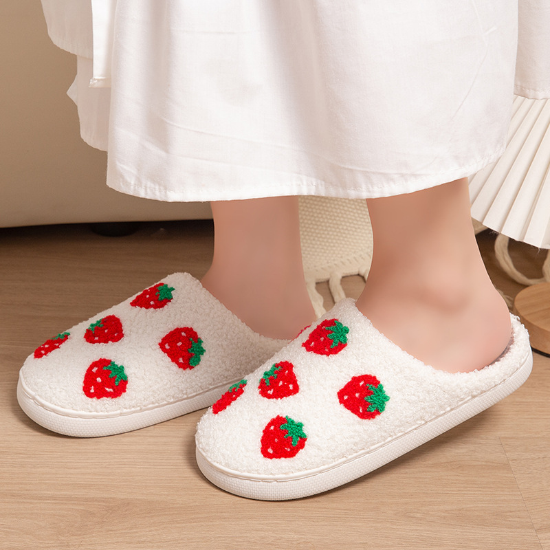 Chinelos Femininos de Morango  - Embroidery Cotton avaliação e preço