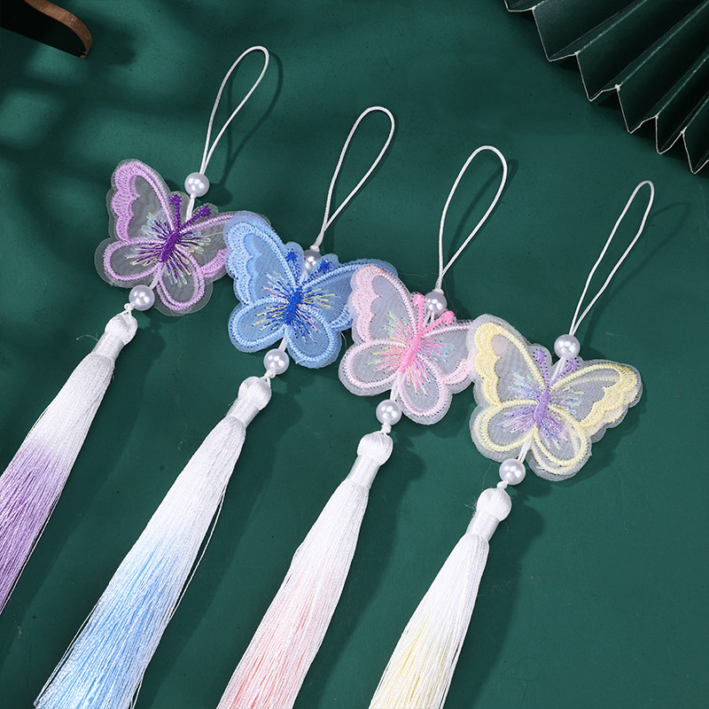 Borla de Borboleta com Bordado - Embroidery Horse avaliação e preço