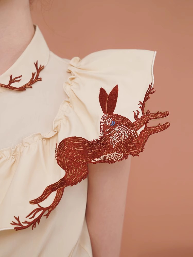 Camisa bordada coelho para mul - Embroidery Rabbit avaliação e preço